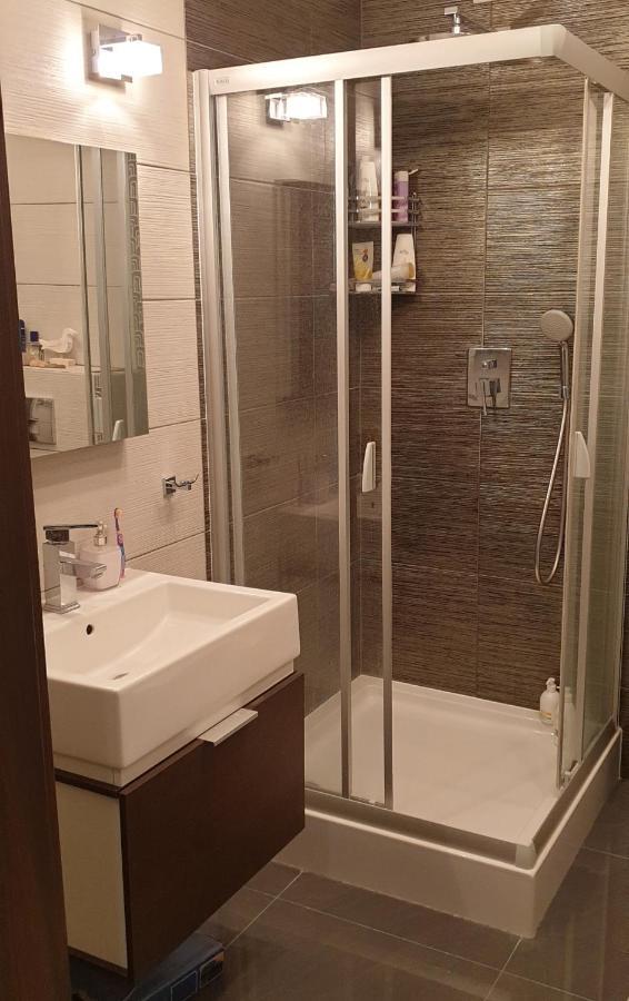 Ferienwohnung Apartament Amber Z Duzym Tarasem Kolberg Exterior foto